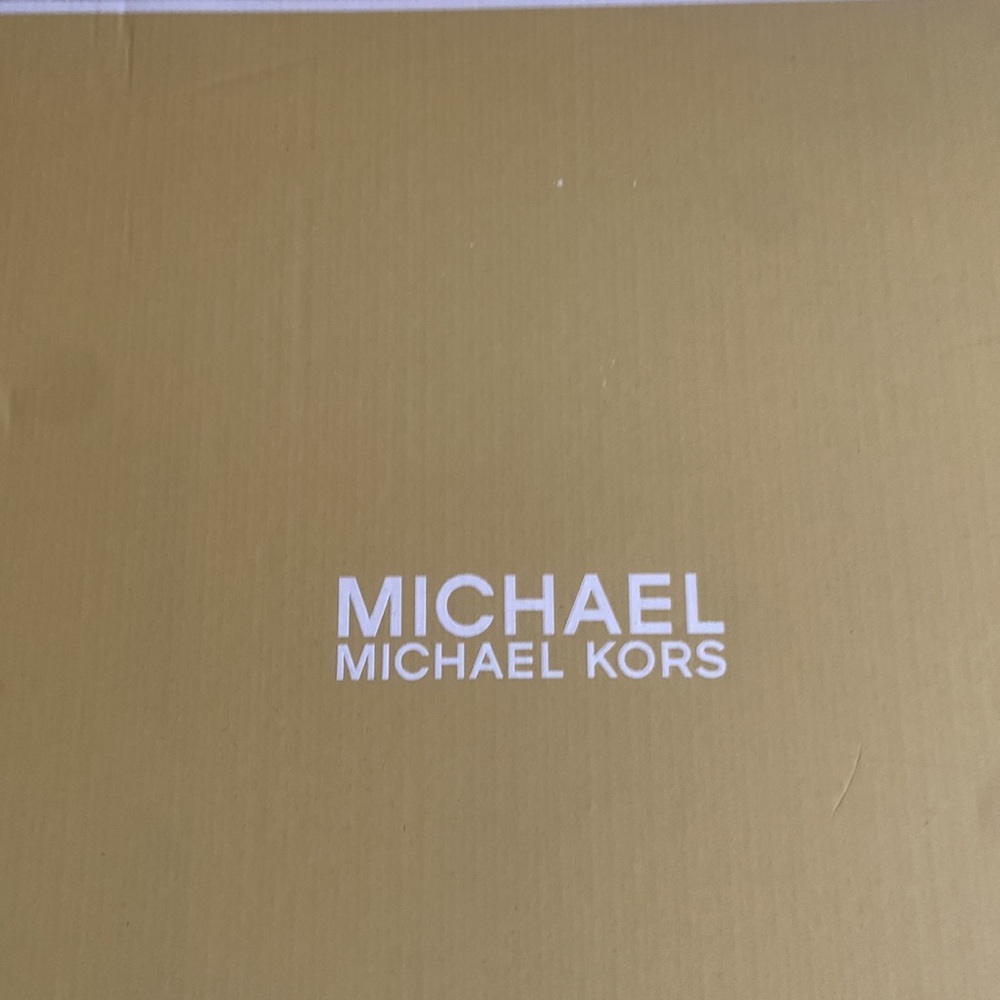 Boot - Picture 3 of 5